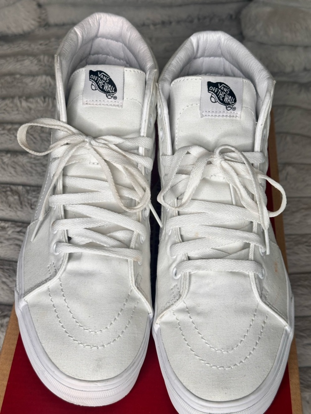 Vans White Low-Top Skate Shoe - Picture 2 of 8